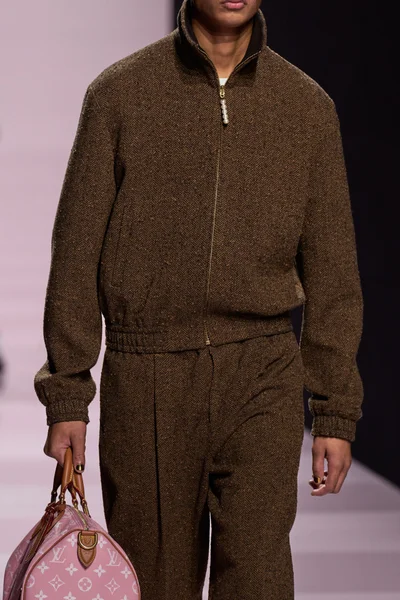 Look 38